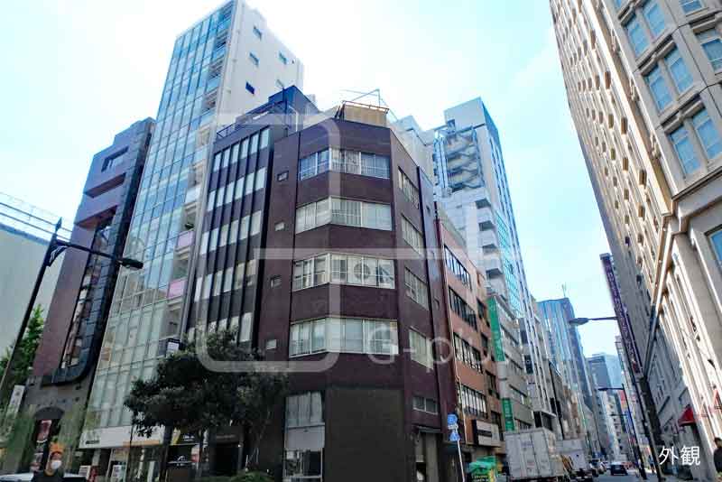 銀座柳通りの角地ビル　2階のイメージ